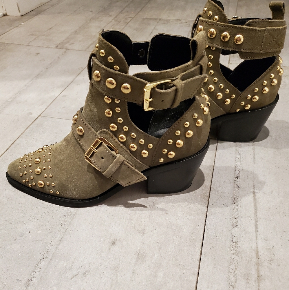 Booties excellent condition!! Kurt Geiger London